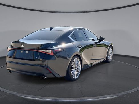 Used 2022 Lexus IS 300 w/ Premium Package RWD image 11