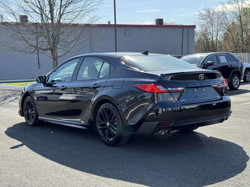 Used 2025 Toyota Camry SE image 24