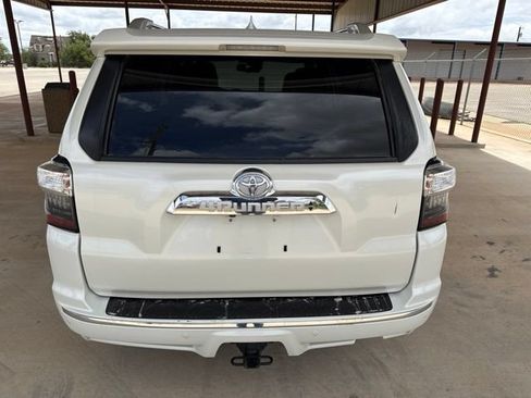 Used 2022 Toyota 4Runner Limited AWD/4WD image 7