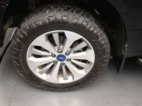 Used 2017 Ford F150 XL w/ Equipment Group 101A Mid AWD/4WD image 18