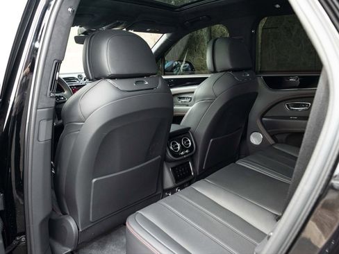 Certified 2025 Bentley Bentayga AWD/4WD image 58