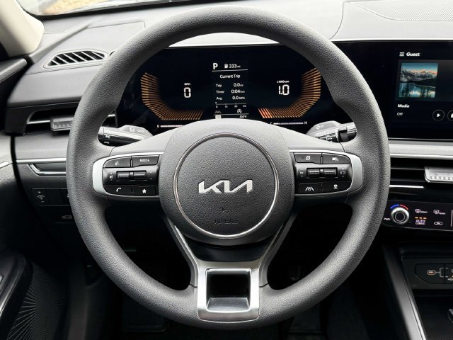 New 2026 Kia K5 LXS FWD image 33
