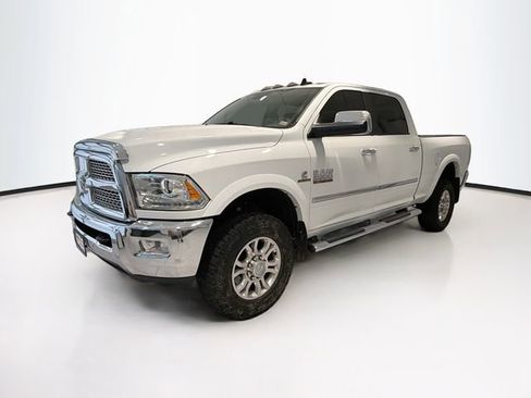 Used 2017 RAM 2500 Laramie w/ Convenience Group image 3