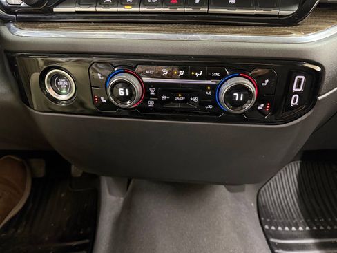 Used 2024 Chevrolet Silverado 1500 LT AWD/4WD image 26