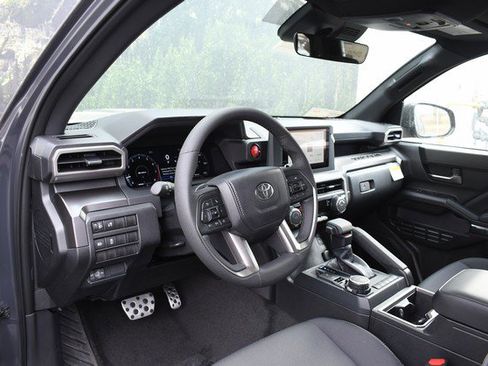 New 2025 Toyota Tacoma TRD Sport image 6