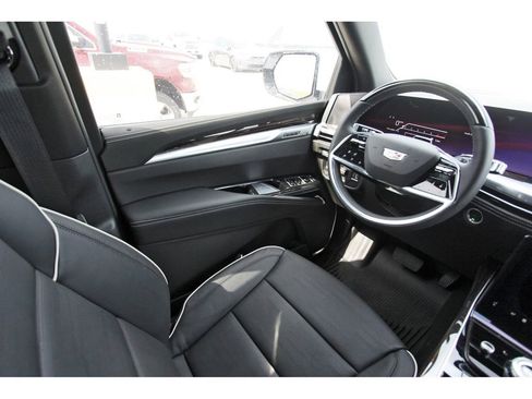 New 2026 Cadillac Escalade Luxury w/ Touring Package image 8