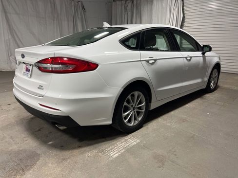 Used 2019 Ford Fusion SE FWD image 7