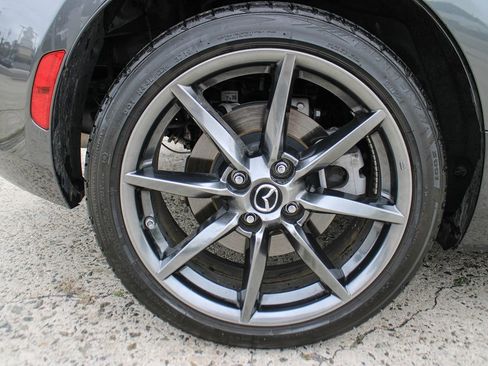 Used 2019 MAZDA MX-5 Miata RF Grand Touring image 28