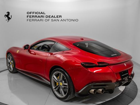 Certified 2022 Ferrari Roma image 12