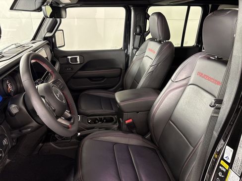 Used 2024 Jeep Wrangler Unlimited Rubicon image 27