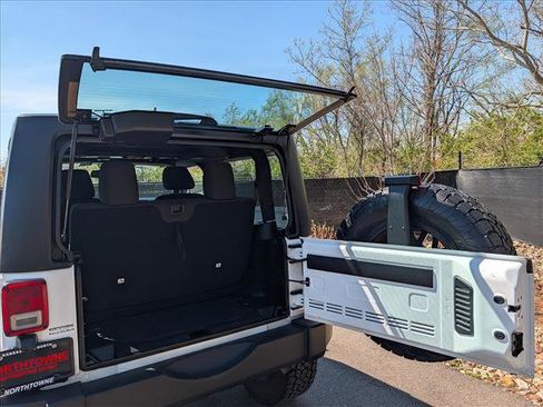 Used 2017 Jeep Wrangler Sport S w/ Quick Order Package 24S image 18