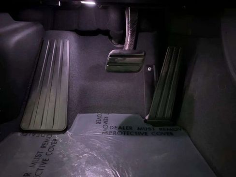 Used 2023 Audi e-tron GT Premium Plus w/ Performance Package image 30