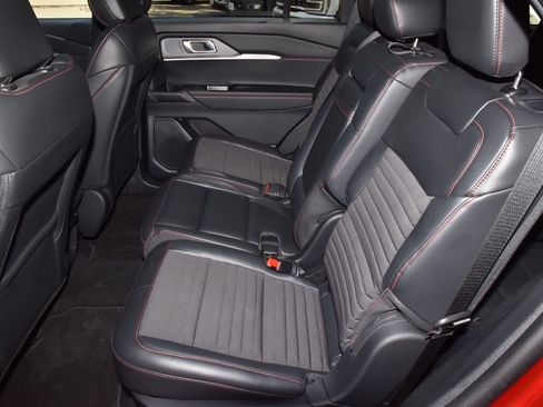 Certified 2025 Ford Explorer ST-Line RWD image 14