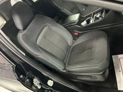 Used 2023 Jeep Grand Cherokee Laredo AWD/4WD image 25