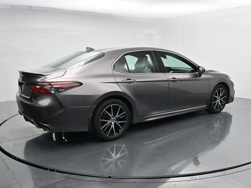 Used 2024 Toyota Camry SE AWD/4WD image 8