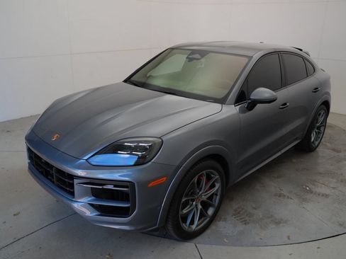 Used 2026 Porsche Cayenne GTS AWD/4WD image 53