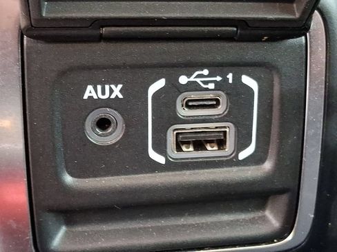 Certified 2022 Jeep Wrangler Unlimited Sport AWD/4WD image 25