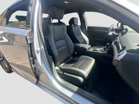 Used 2022 Honda Accord Sport image 25