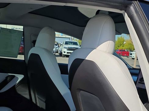 Used 2019 Tesla Model 3 Long Range image 15