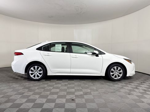 Used 2023 Toyota Corolla LE image 8