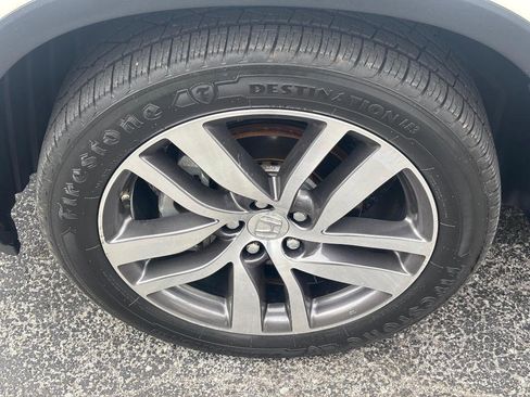 Used 2016 Honda Pilot Elite image 9
