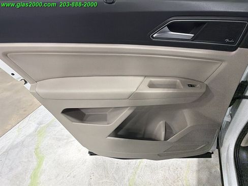 Used 2018 Volkswagen Atlas SEL Premium image 29