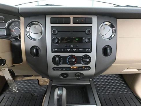 Used 2007 Ford Expedition XLT image 27