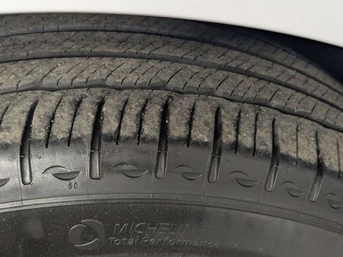 Certified 2024 Chevrolet Equinox LS w/ LS Convenience Package image 9