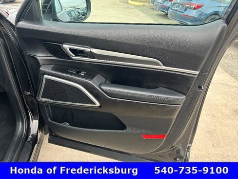 Used 2022 Kia Telluride S image 13