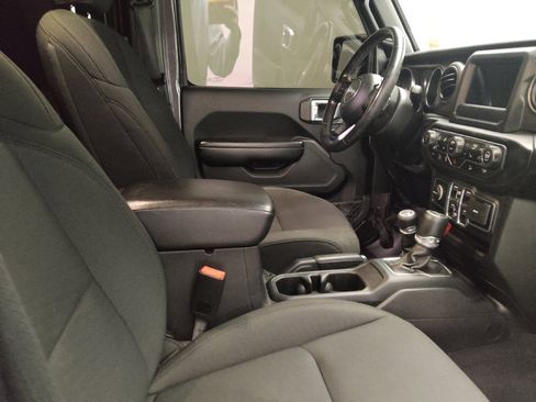 Used 2020 Jeep Wrangler Unlimited Sport S image 21