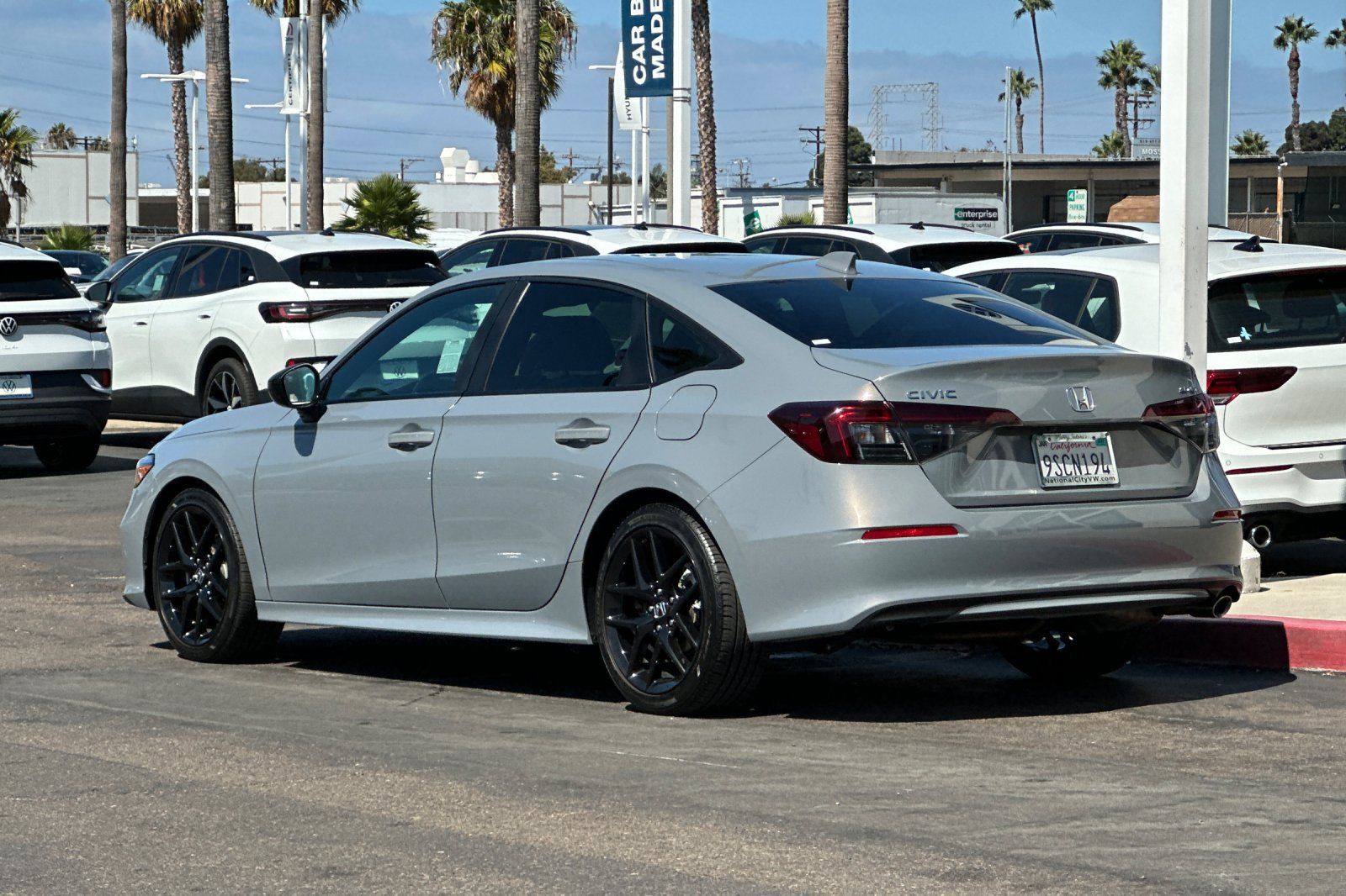 Used 2025 Honda Civic Sport image 6
