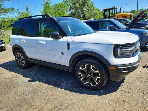 Used 2022 Ford Bronco Sport Outer Banks w/ Tech Package AWD/4WD image 1