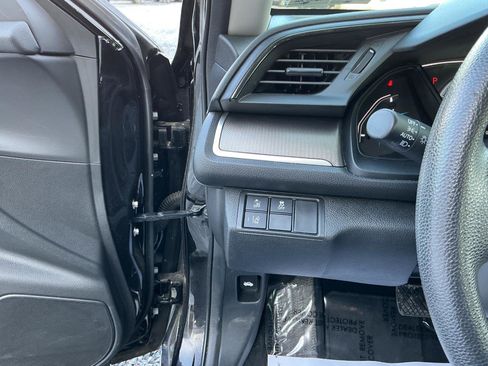 Used 2021 Honda Civic LX image 10