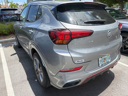 Used 2023 Buick Encore GX Select w/ Sport Touring Package FWD image 4