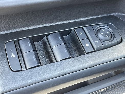 Used 2025 Toyota 4Runner TRD Off-Road image 21