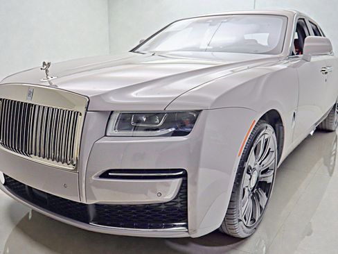 Used 2022 Rolls-Royce Ghost image 17
