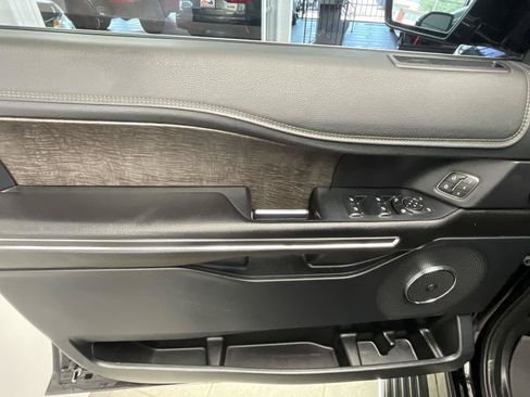 Used 2018 Ford Expedition Max Limited AWD/4WD image 27