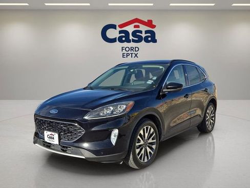 Used 2020 Ford Escape Titanium image 6