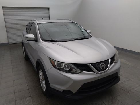 Used 2018 Nissan Rogue Sport SV FWD image 14
