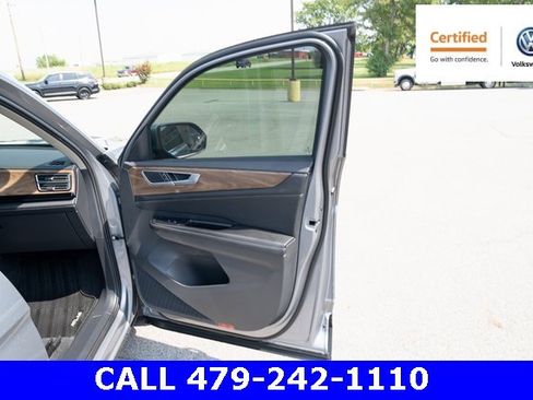 Certified 2024 Volkswagen Atlas SE image 14