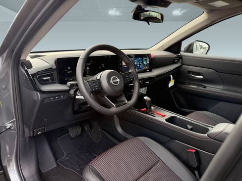 New 2026 Nissan Kicks SR w/ SR Premium Package image 4