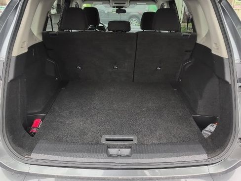 Used 2024 Nissan Rogue S AWD/4WD image 14