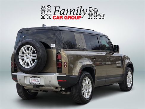 Used 2024 Land Rover Defender 110 S image 4