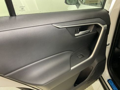 New 2025 Toyota RAV4 XLE image 17