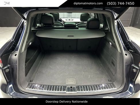 Used 2021 Porsche Cayenne image 40