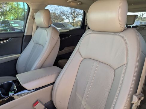 Used 2021 Lincoln Nautilus Reserve w/ Equipment Group 201A image 11