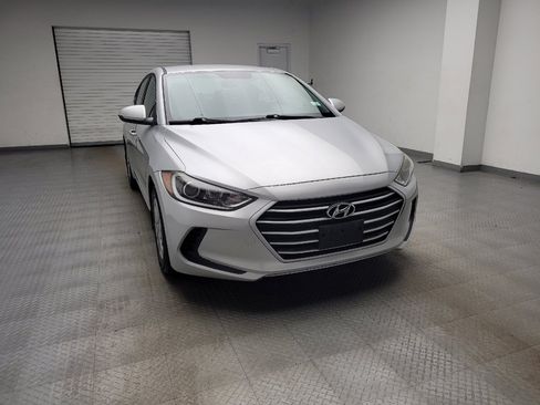 Used 2018 Hyundai Elantra SE FWD image 14