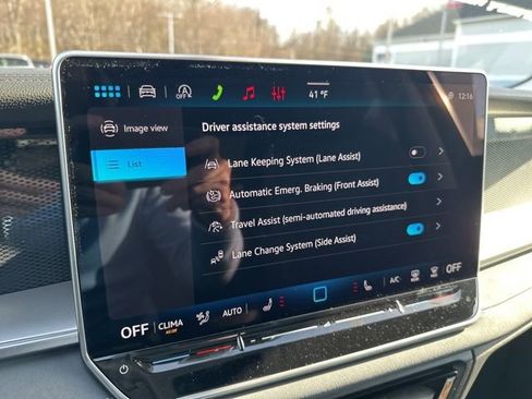 New 2026 Volkswagen Tiguan SE AWD/4WD image 17