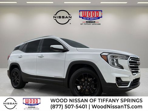 Used 2022 GMC Terrain SLT w/ Infotainment Package II image 1