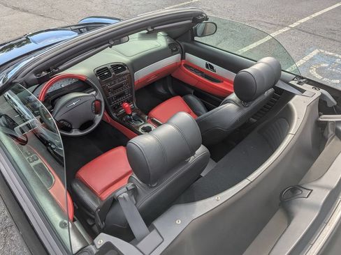 Used 2002 Ford Thunderbird RWD image 16